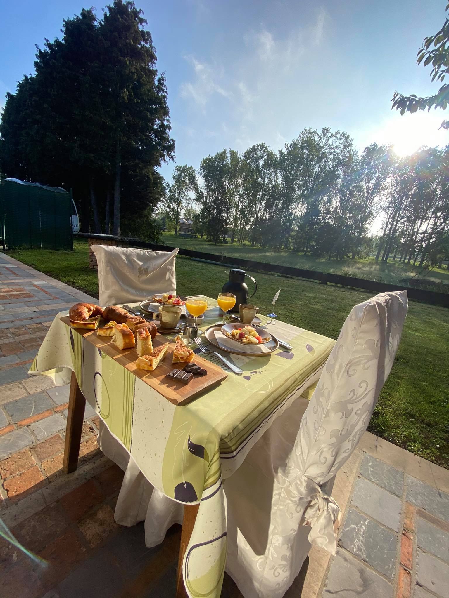 Ontbijtbuffet (8h30 tot 10)) vroeger op aanvraag Hotel De stokerij te Oudenburg, West-Vlaanderen - Overnachten nabij Brugge, Oostende en De Haan